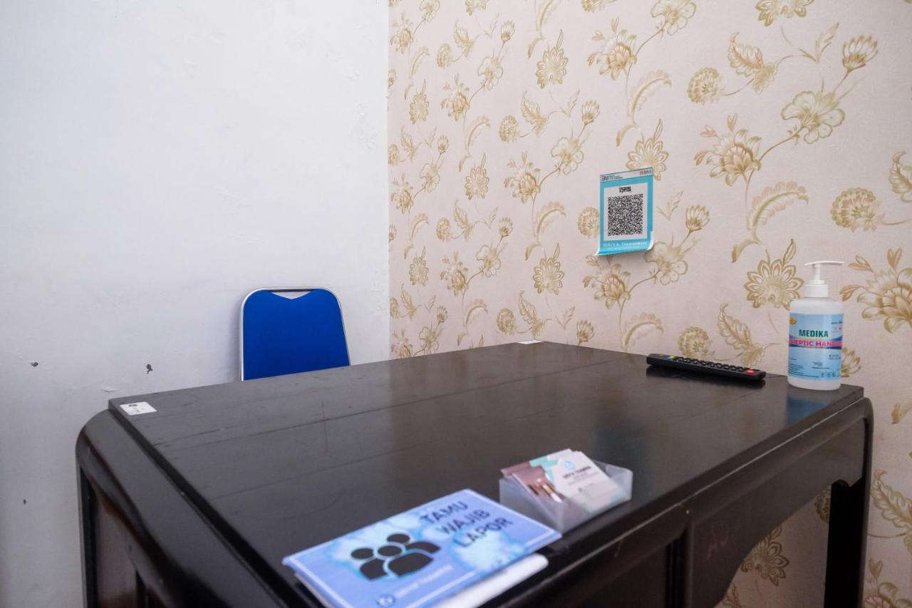 Reddoorz Syariah @ Griya Thamrin Manahan Solo 외부 사진