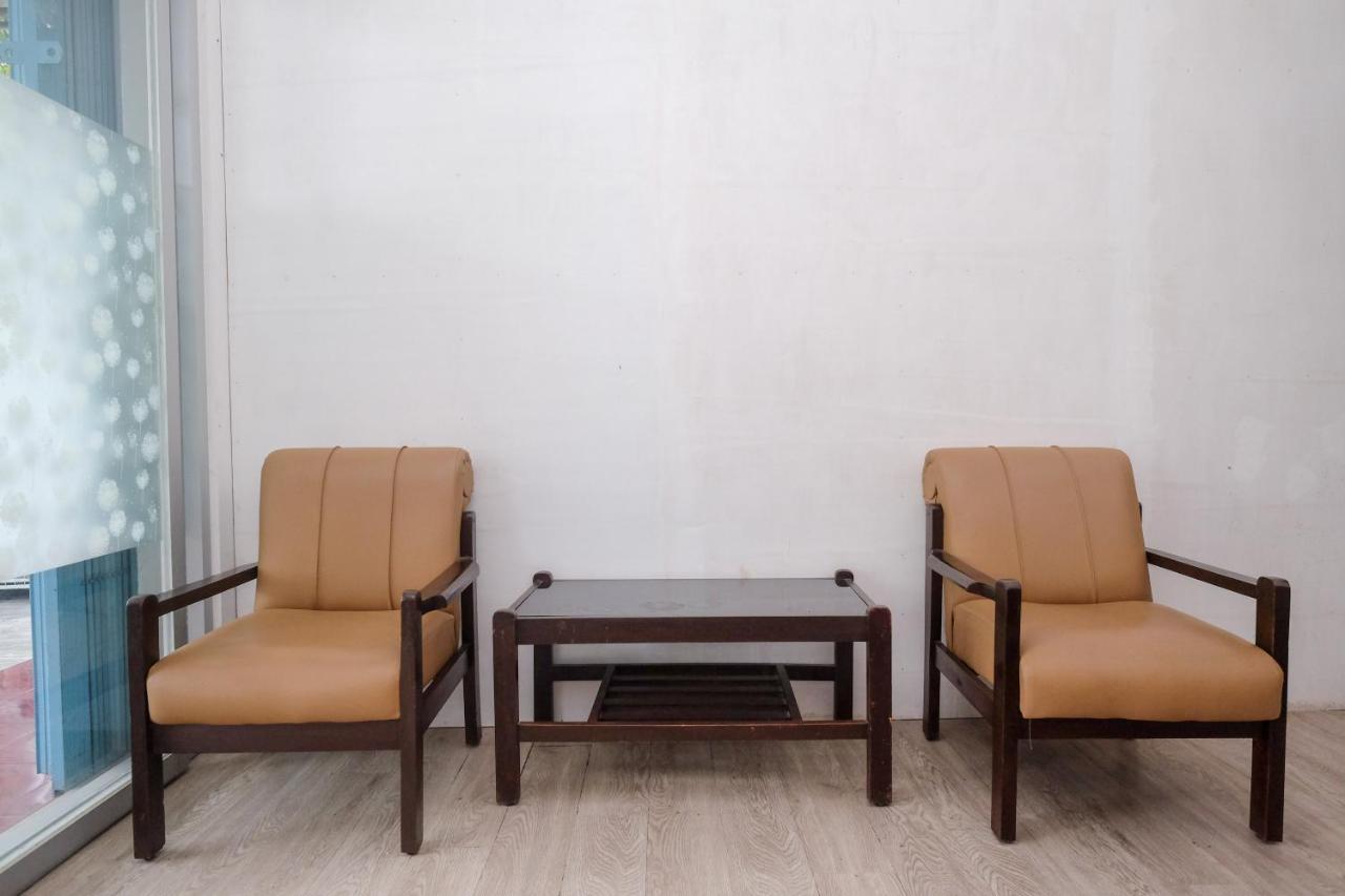 Reddoorz Syariah @ Griya Thamrin Manahan Solo 외부 사진