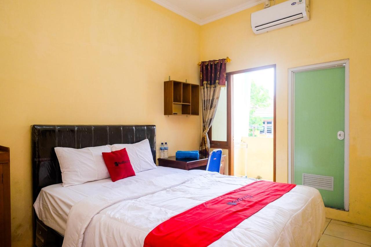 Reddoorz Syariah @ Griya Thamrin Manahan Solo 외부 사진