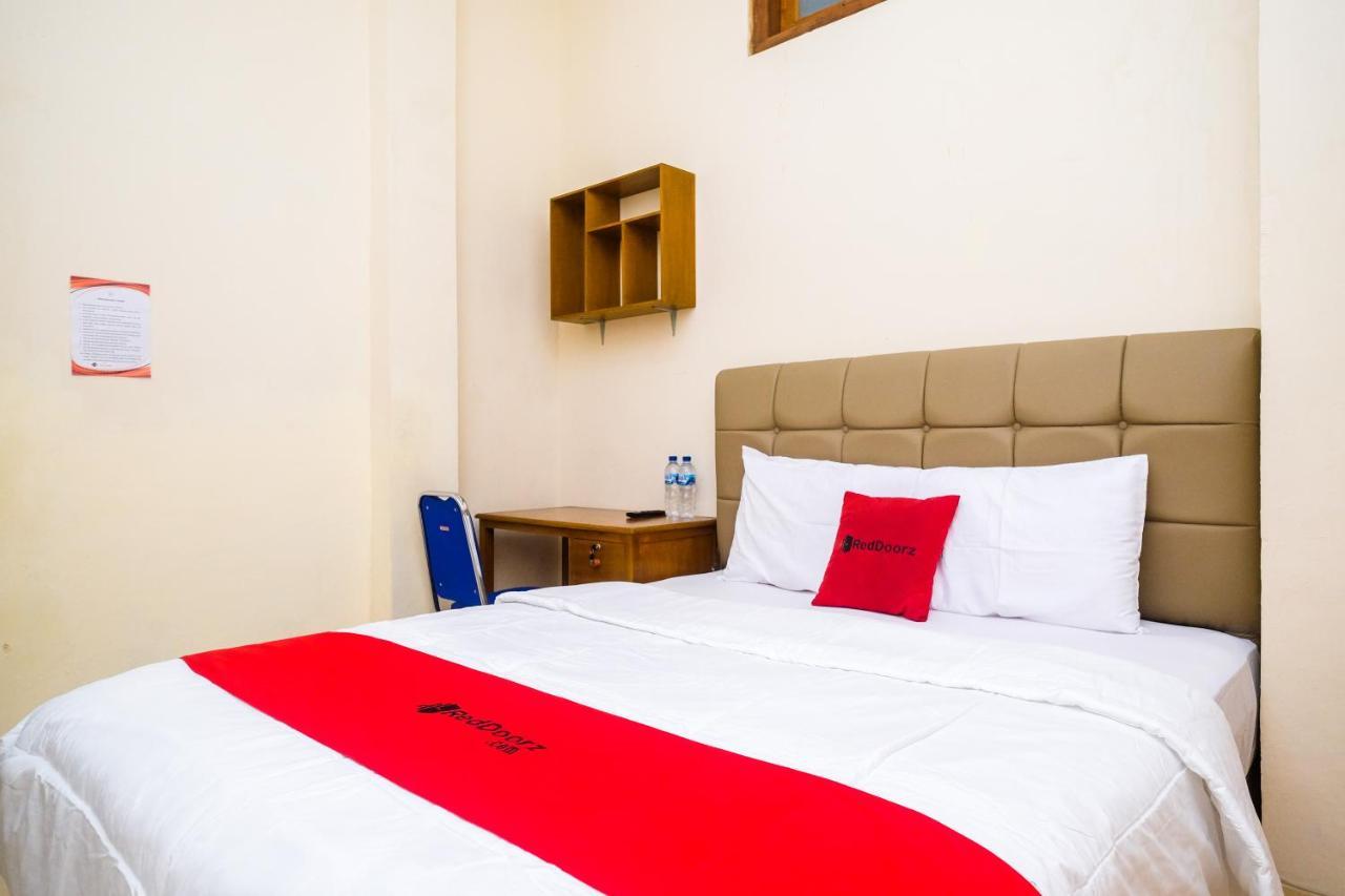 Reddoorz Syariah @ Griya Thamrin Manahan Solo 외부 사진