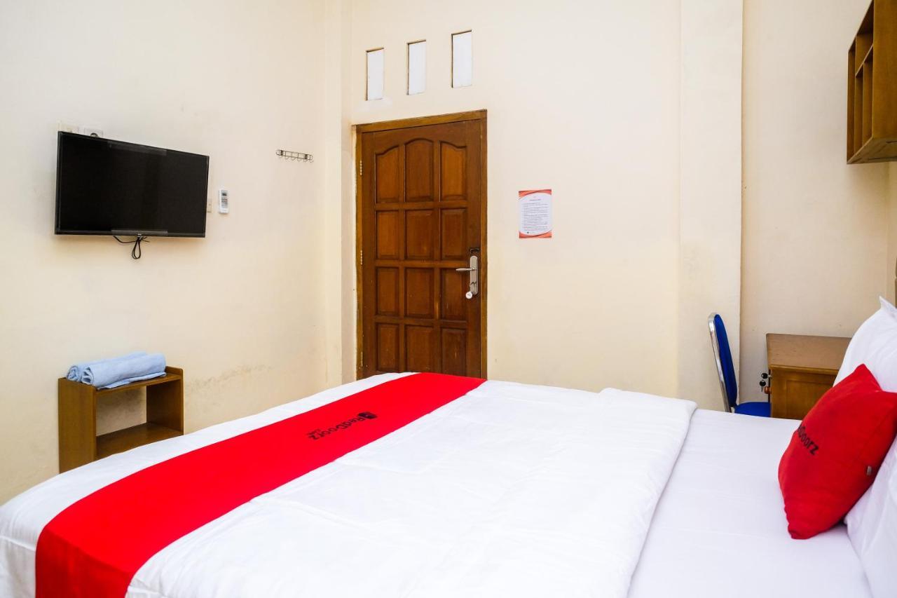 Reddoorz Syariah @ Griya Thamrin Manahan Solo 외부 사진