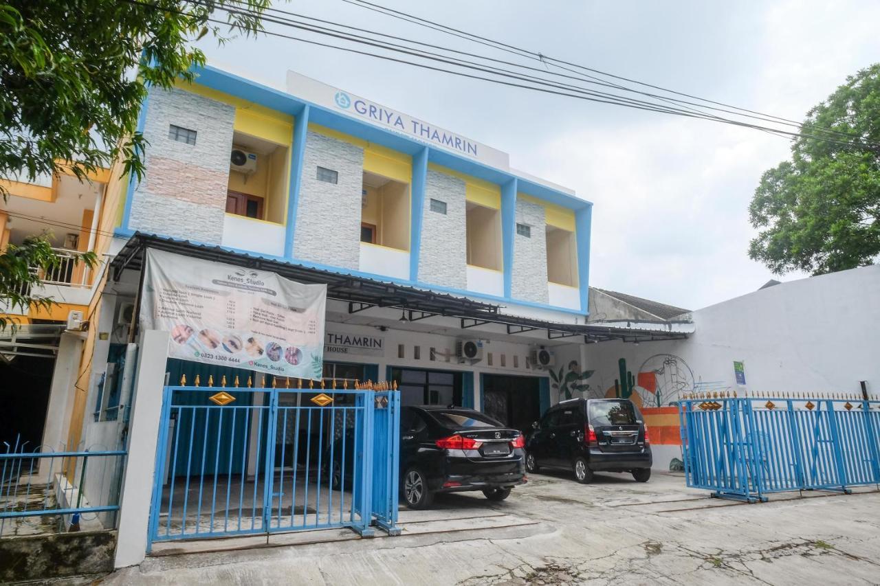 Reddoorz Syariah @ Griya Thamrin Manahan Solo 외부 사진